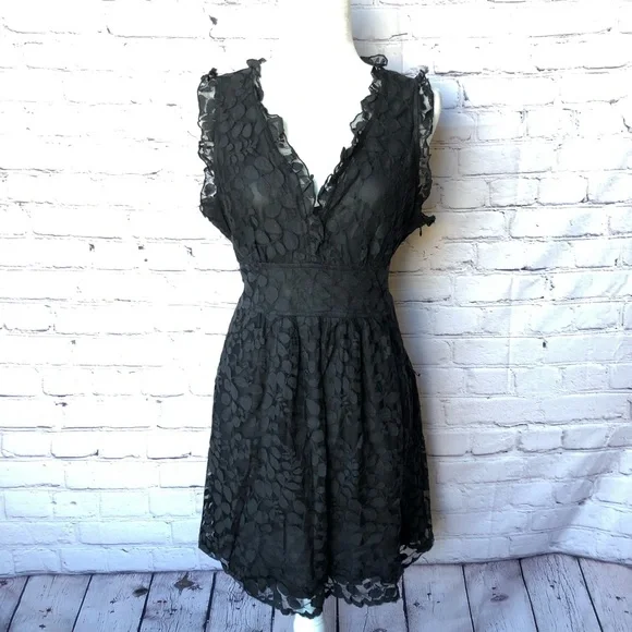 chinese dress ladies Marlene Black Flared Lace Maxi Dress